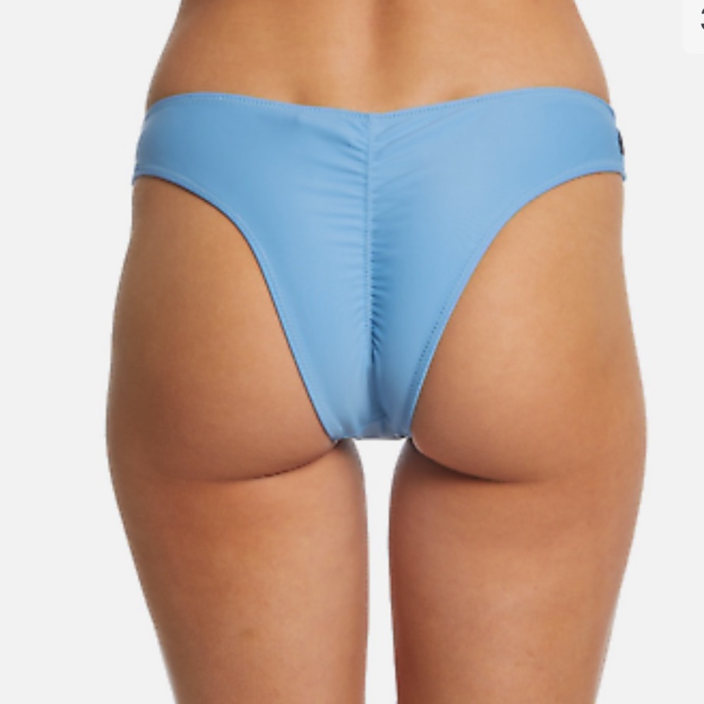 Volcom 2 Piece Bikini Set. Size Small - image 6